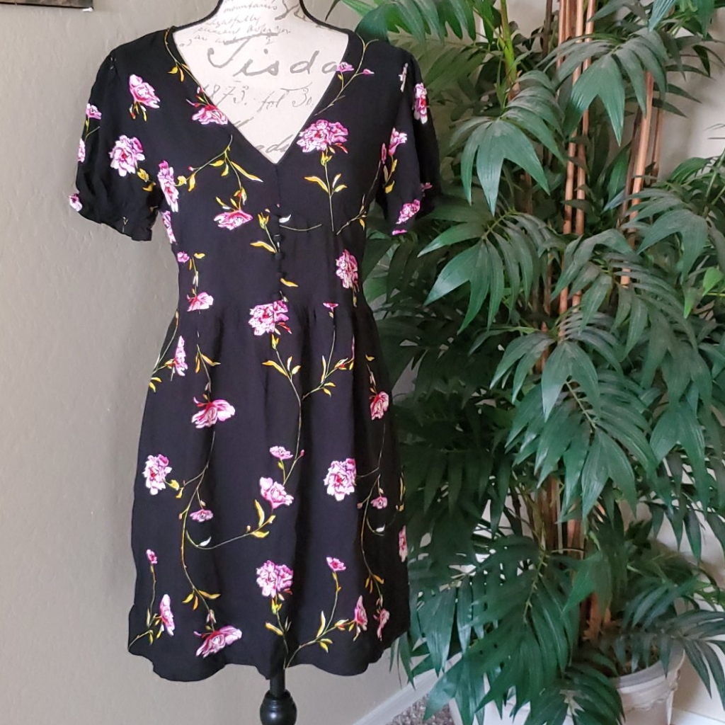 Nwt Floral Dress